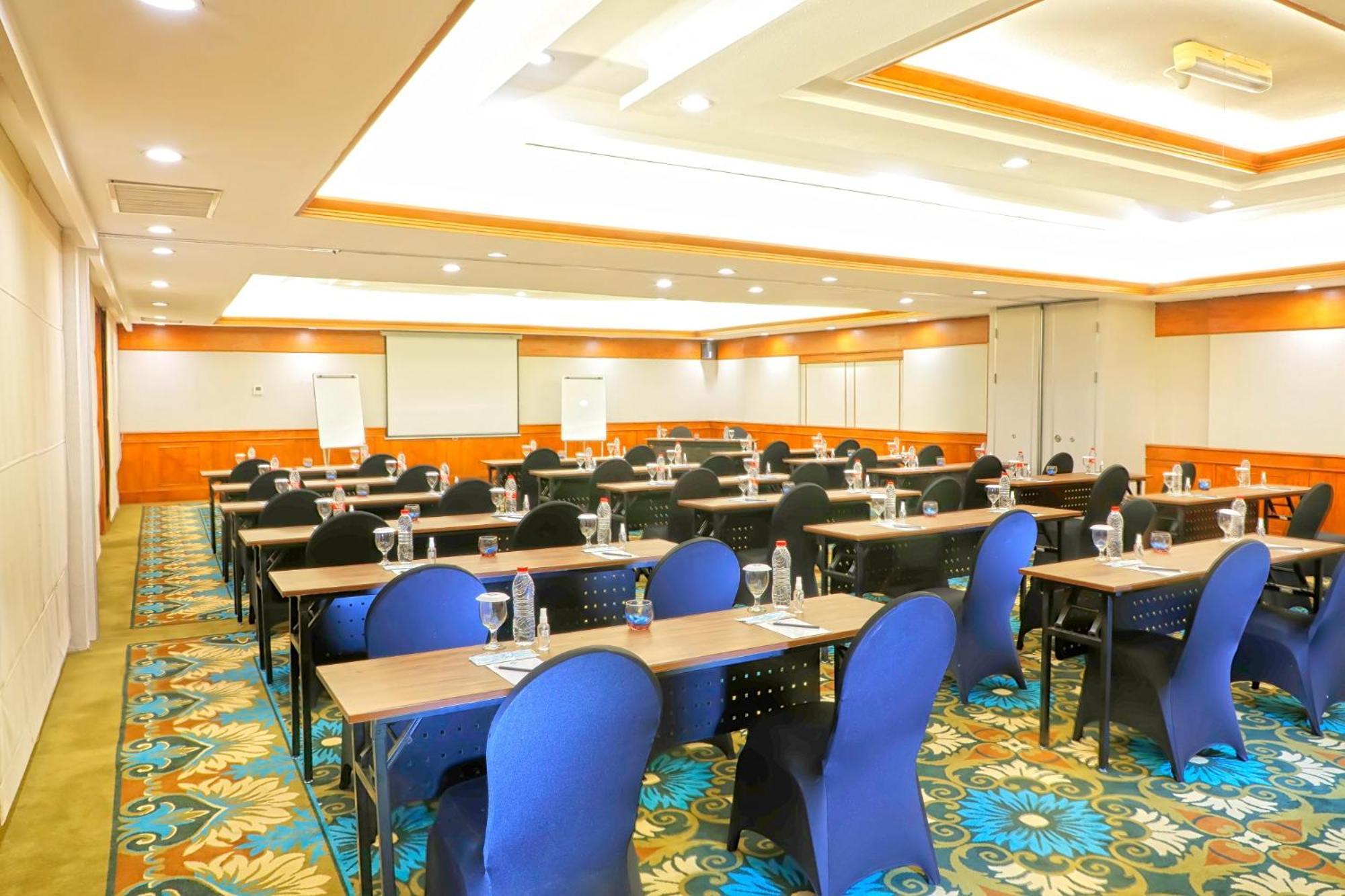 Lido Lake Resort by MNC Hotel Bogor Exterior foto